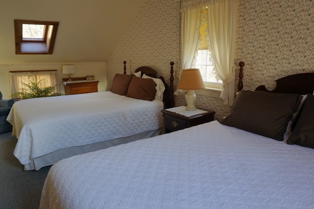 The Chipman Inn Ripton エクステリア 写真
