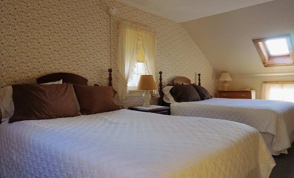 The Chipman Inn Ripton エクステリア 写真