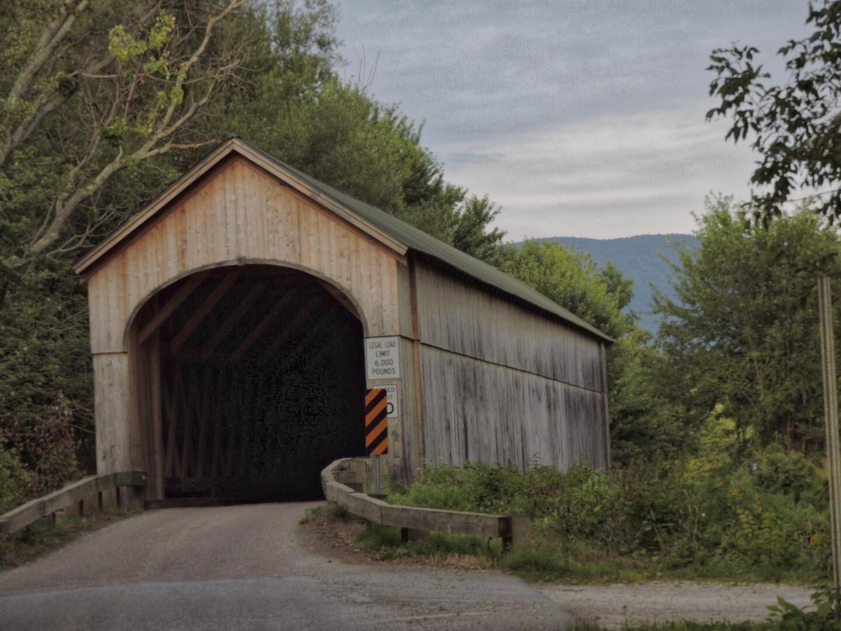 The Chipman Inn Ripton エクステリア 写真