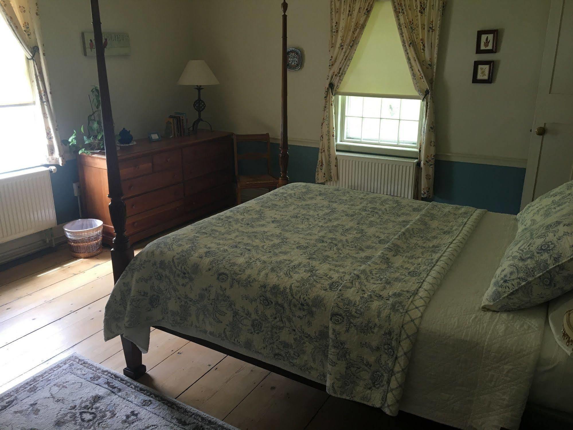 The Chipman Inn Ripton エクステリア 写真
