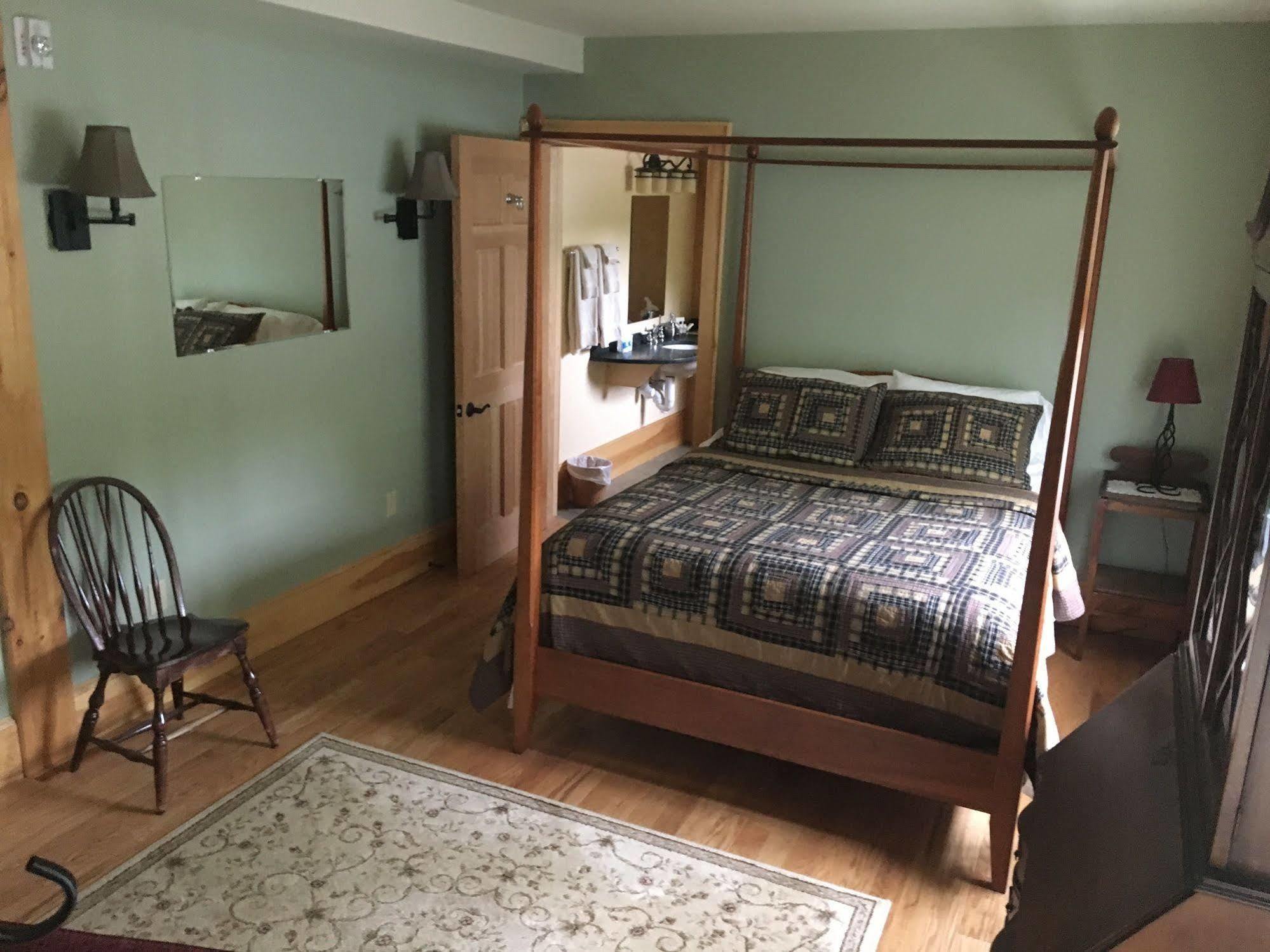 The Chipman Inn Ripton エクステリア 写真