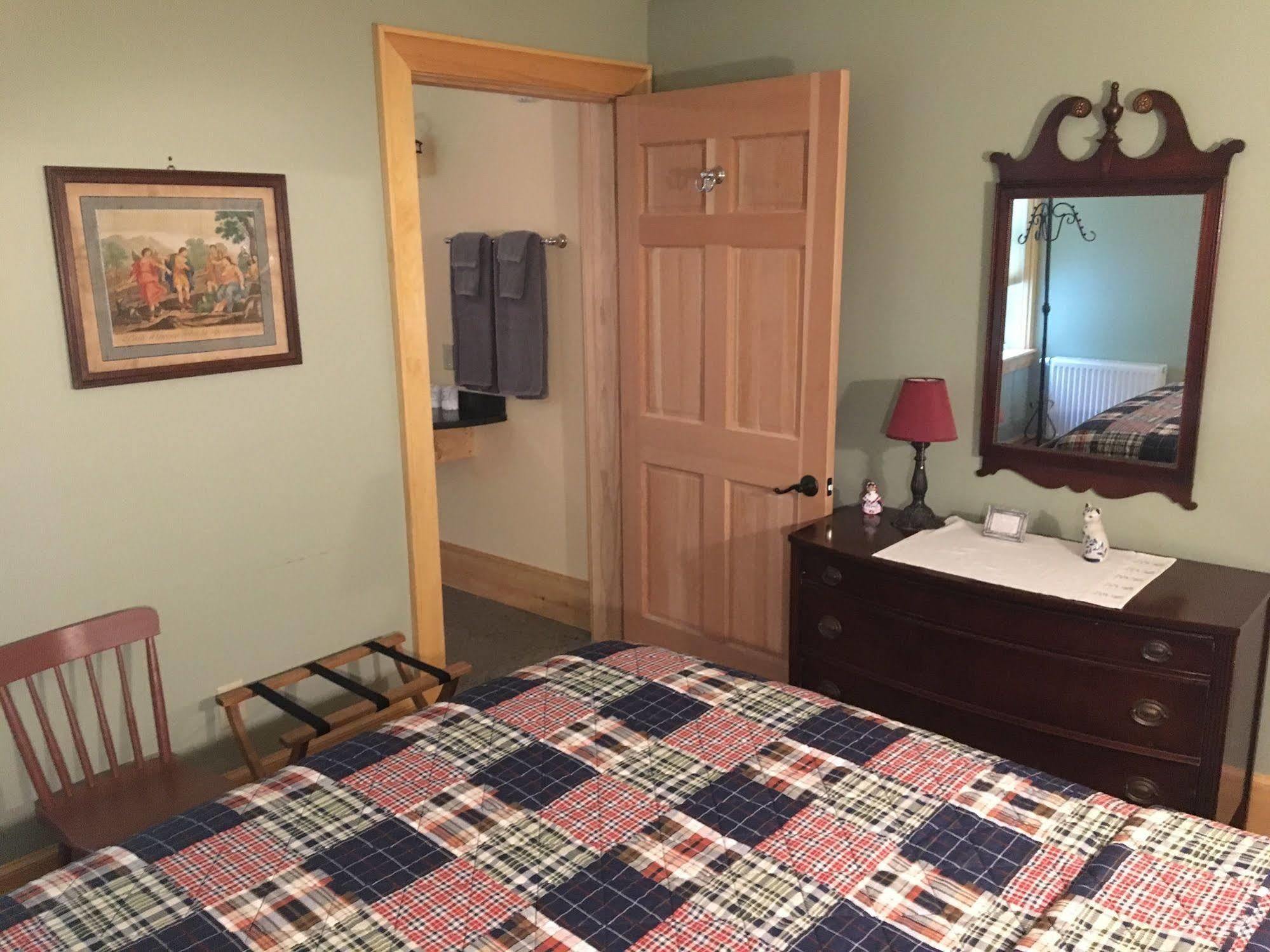 The Chipman Inn Ripton エクステリア 写真